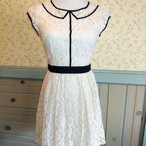 Retro cream white lace dress
